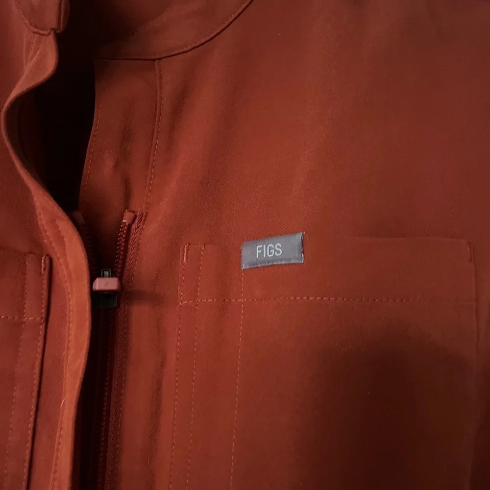 Figs Rafaela Cargo Jogger Jumpsuit Scrubs - Picture 2 of 3